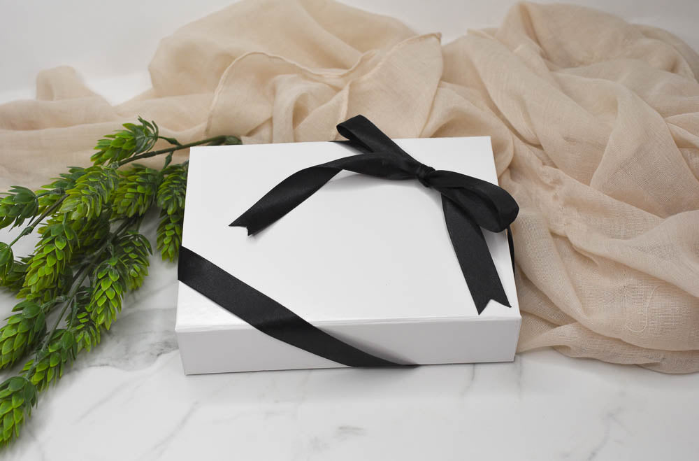 Small Box and ribbon for gifting